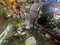 -老滇山寨•云南特色菜•地方菜•民族风情歌舞表演(金碧店)