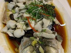 鲜花椒起片蒸海鲈鱼-胡记饭店(保工街店)