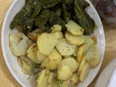 -茅屋大酒店
