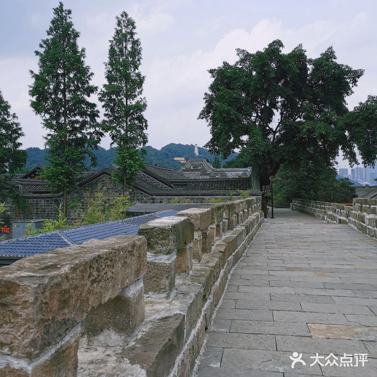 宜宾一日游 | 冠英古街，藏在市井巷陌中的宜宾记忆