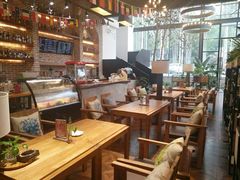 -桉树林A coffee 森林餐厅(三圣乡店)