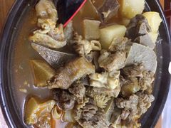 萝卜牛腩牛杂煲-桥雪牛杂专门店(关边路店)