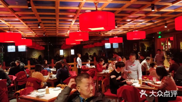 小吊梨汤·北京菜·烤鸭(长安商场-首都博物馆店)大堂图片