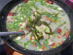 -八美镇邛崃土地坡饭店