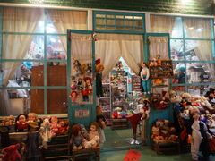 -席娜卡琳火车铁道夜市