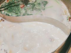 -尚尚仙·酸汤猪手·猪肚鸡火锅(华联万柳购物中心店)