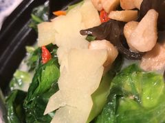 鱼汤煲豆苗-Yan Ting 宴庭中餐厅(上海静安瑞吉酒店)