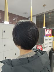 -镁连社·美联社