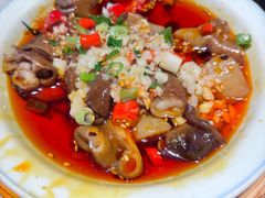 -老牌坊云南鱼豆花火锅(哈西万达店)