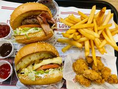 -The Habit Burger Grill 哈比特汉堡(复兴soho店)