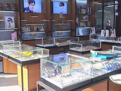 -零度眼镜·宝视友·蔡司依视路(吾悦花街店)