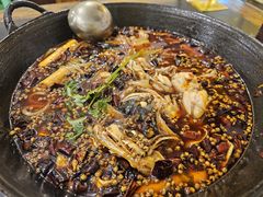 -鸿顺老铁锅美蛙鱼府(解放碑店)