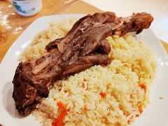 羊腿手抓饭-巴依老爷新疆餐厅