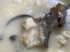 雪山鱼炖豆腐-炊烟餐厅