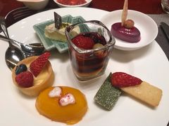 -东西风牛排馆周末烧烤自助(首都机场希尔顿店)