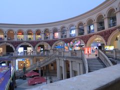 -王府井奥莱临潼小镇(临潼店)