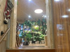 -Rabbit Cafe私房西餐甜点咖啡(栖霞路店)