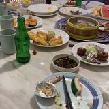 刚开业,做活动五折,好多排队来吃