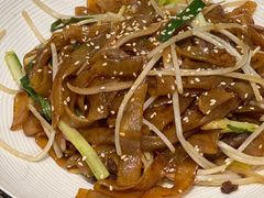 炒牛河-尚一汤 广东炖汤(金桥国际店)