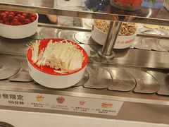 -蜀小北旋转小火锅·烤肉(金轮双子星优惠店)