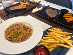 -必胜客(欧亚卖场店)