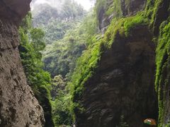 -龙水峡地缝景区
