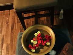 -迪瓦娜按摩和水疗中心