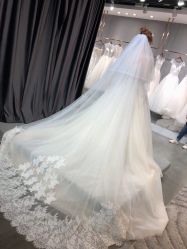 -艾米丽婚纱礼服