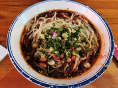 台灯小面-车沾巷·重庆老味豌杂面