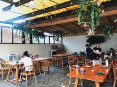 大堂-云里小坐·小院里·团建·宴请·下午茶(三圣乡店)