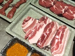 -哈哈碳都·牛肋条无限自助烤肉(台江万达店)