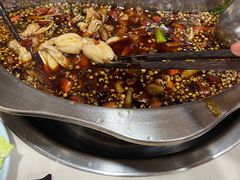 -烧哥美蛙肥肠鱼火锅·十五年社区店