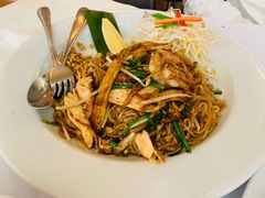 -Thai Pothong Restaurant