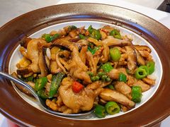 -渝是乎川渝小炒(新世界百货望京店)