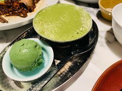 龙井提拉米苏配绿茶冰淇淋-湖滨28中餐厅·西湖宴·杭州君悦酒店