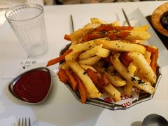 -春树下·树屋花房西餐厅(罍街AS1980店)