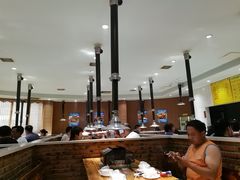 大堂-冯老二羊肉串