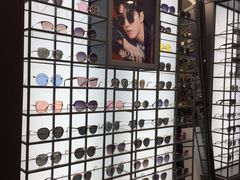 -回瑞眼镜·蔡司·依视路官方授权店(广益路万达店)