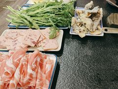 -灶知轩湘西石锅鱼(万佳广场店)