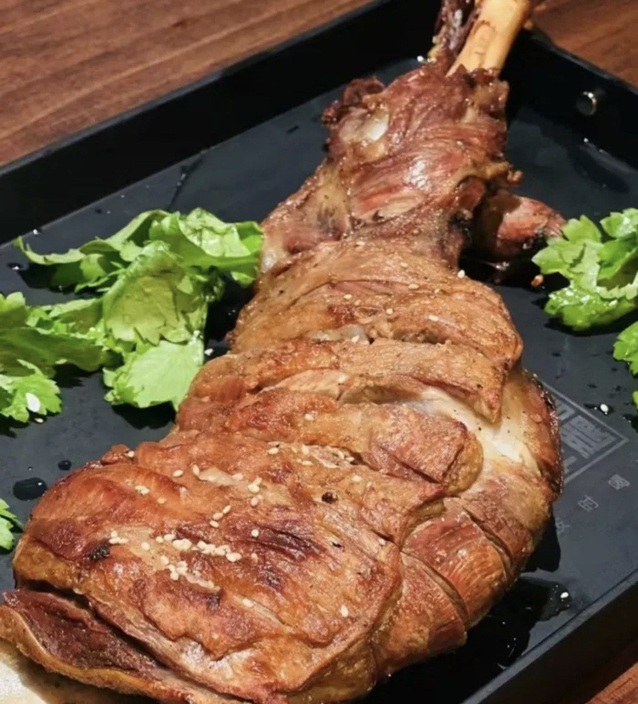 忍不住的烤羊腿诱惑
