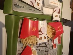 -麦当劳(假日广场店)