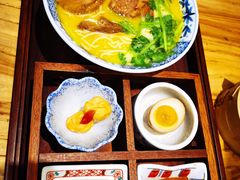 和府四宝草本牛小腩面-和府捞面(北美新天地店)