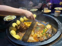 -鱼窝棚柴火铁锅炖(富山屯店)