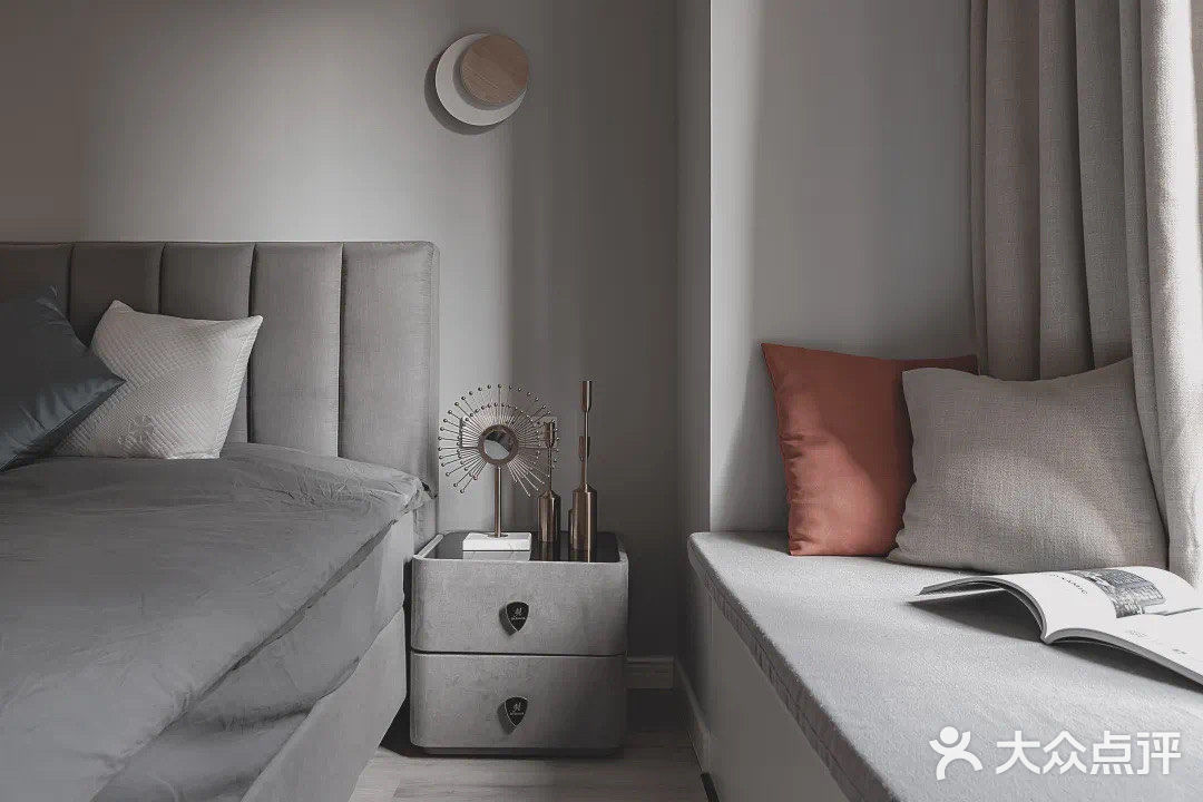 4室2厅3卫跃层里的那些通天柜