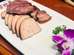 -亮欢寨酸汤鱼(沙冲路店)