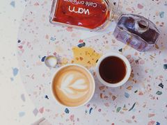 拿铁-Cafe on warm(丹霞店)