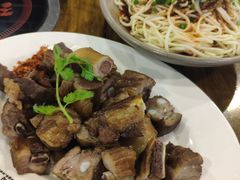 -老鼎万春卤菜(鹭湖宫8区店)