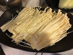 -鲜入围煮花胶鸡海鲜火锅