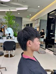 -+奈造型设计