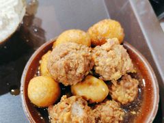 -董哥山城碗碗香(美专校街店)